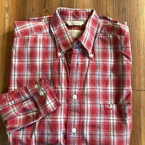 RGM Chairman’s Collection size medium red plaid 100% cotton shirt